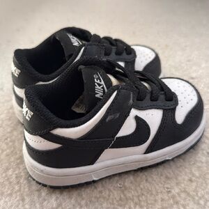 USED Toddler Nike Dunk (Panda)